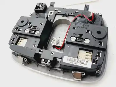 Second-hand car spare part interior light for kia rio tech 75 cv / 55 kw oem iam references 928001w00  