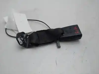 Second-hand car spare part central rear seat belt buckle for opel corsa e selective oem iam references 13427737