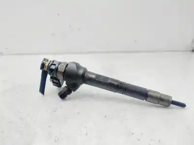 Second-hand car spare part injector for seat leon st (5f8) 1.6 tdi oem iam references 04l130277g   Second-hand car spare part injector for seat leon st (5f8) 1.6 tdi oem iam references 04l130277g