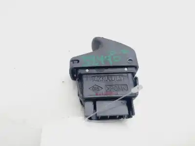 Second-hand car spare part right front power window switch for renault clio ii fase i (b/cbo) 1.2 oem iam references 421119h  