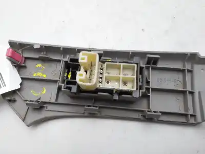 Second-hand car spare part right front power window switch for toyota yaris (ksp9/scp9/nlp9) básico oem iam references 742310d090  