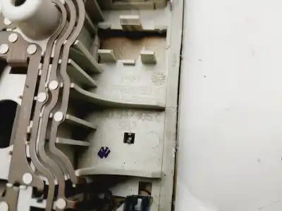 Second-hand car spare part interior light for audi a4 berlina (b5) 1.9 tdi oem iam references 3b0947105c  