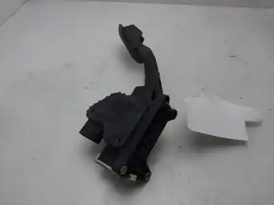 Second-hand car spare part accelerator pedal for opel corsa e selective oem iam references 13305804