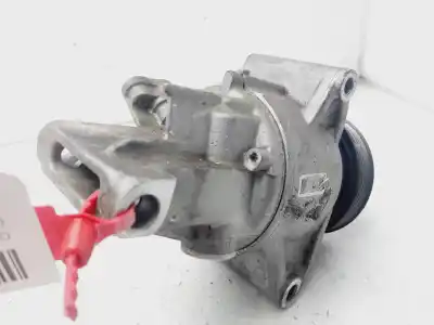 Peça sobressalente para automóvel em segunda mão COMPRESSOR DE AR CONDICIONADO A/A A/C por DACIA DUSTER II Comfort 114 CV / 84 KW Referências OEM IAM 926003541R  