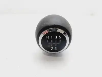 Pezzo di ricambio per auto di seconda mano pomello della leva del cambio per opel corsa e color edition riferimenti oem iam 009156082  