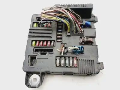 Second-hand car spare part FUSE BOX UNIT for RENAULT MEGANE II BERLINA 5P  OEM IAM references 8200306033B  