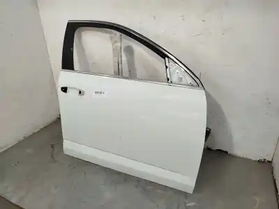 Автозапчастина б/у передні праві двері для skoda octavia combi (5e5) ambition 110 cv / 81 kw посилання на oem iam 5e0831056a
