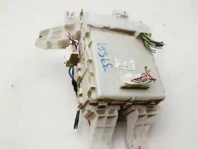 Peça sobressalente para automóvel em segunda mão caixa de fusíveis e relés por toyota auris active referências oem iam 8273002j70