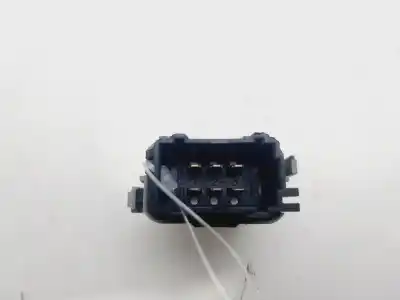 Peça sobressalente para automóvel em segunda mão botão / interruptor elevador vidro dianteiro direito por renault clio iii authentique referências oem iam 214936b  