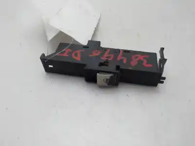 Pièce détachée automobile d'occasion COMMANDE DE LÈVE VITRE AVANT GAUCHE pour BMW SERIE 3 BERLINA (E46)  Références OEM IAM 61318381511  