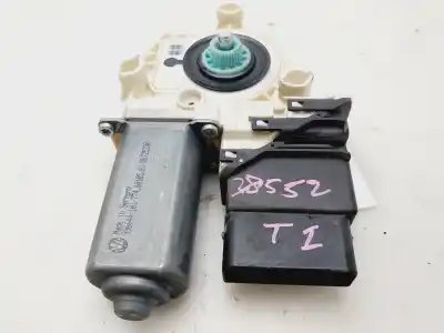 Pièce détachée automobile d'occasion MOTEUR LÈVE VITRE ARRIÈRE GAUCHE pour SEAT LEON (1P1)  Références OEM IAM 1K0959703G  