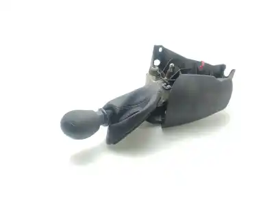 Second-hand car spare part gear lever for nissan interstar mod. 04 (x70) kasten l1h1 3.3t 114 cv / 84 kw oem iam references 8200201293