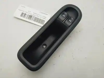 Peça sobressalente para automóvel em segunda mão botão / interruptor elevador vidro dianteiro esquerdo por renault clio iii exception referências oem iam 8200356513  