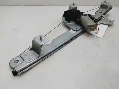 Second-hand car spare part driver left window regulator for dacia duster laureate 4x2 oem iam references 8200733829e  