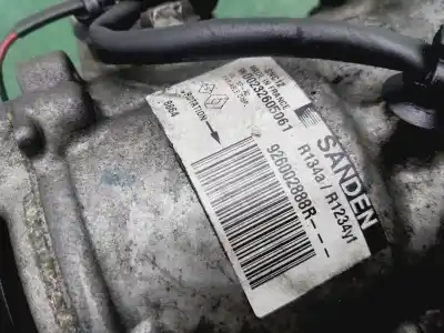 Peça sobressalente para automóvel em segunda mão compressor de ar condicionado a/a a/c por renault captur ii zen referências oem iam 926002888r  