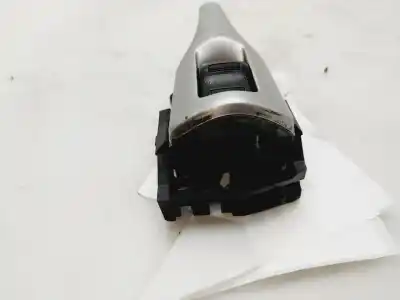 Second-hand car spare part interior left front handle for toyota auris active oem iam references 6920602120b1  