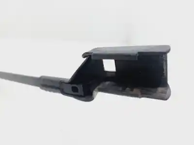 Second-hand car spare part left front windshield wiper arm for renault twingo dynamique 76 cv / 56 kw oem iam references 8200725625d  