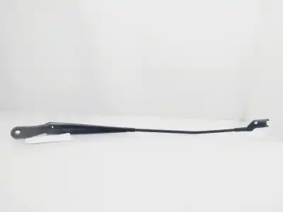 Second-hand car spare part left front windshield wiper arm for renault twingo dynamique 76 cv / 56 kw oem iam references 8200725625d  
