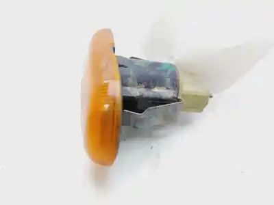 Pezzo di ricambio per auto di seconda mano lampada laterale destra per renault clio ii fase i (b/cbo) 1.9 d alize riferimenti oem iam 7700822136  