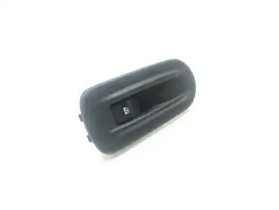 Second-hand car spare part right front power window switch for nissan interstar mod. 04 (x70) kasten l1h1 3.3t 114 cv / 84 kw oem iam references 8200206603  