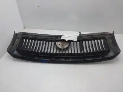 Автозапчастина б/у передня решіта для skoda fabia (6y2/6y3) classic посилання на oem iam 6y0853668  