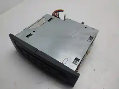 Second-hand car spare part audio system / radio cd for renault megane ii sedán (lm0/1_) 1.5 dci (lm0f, lm0t, lm2b) oem iam references 8200483757t  