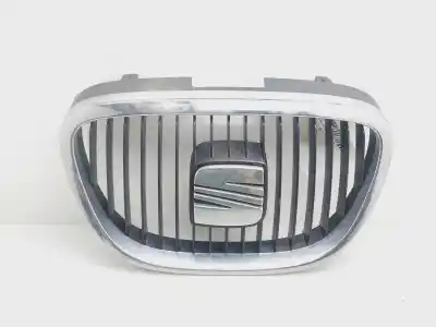 Second-hand car spare part front grille for seat leon (1p1) reference oem iam references 5p0853679  