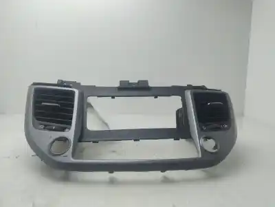 Автозапчастина б/у аераційна решіта для hyundai tucson (tl, tle) 1.7 crdi посилання на oem iam 84740d7200  