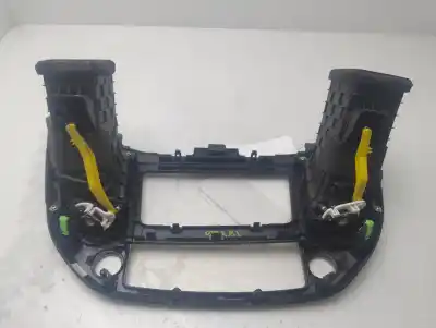 Автозапчасти б/у аэрационная решетка за HYUNDAI TUCSON (TL, TLE) 1.7 CRDI ссылки OEM IAM 84740D7200  