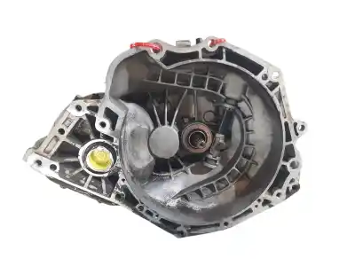 Second-hand car spare part gearbox for opel corsa b (s93) 1.7 d (f08, f68, m68) oem iam references r90400197  5 velocidades