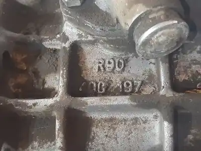 Second-hand car spare part gearbox for opel corsa b (s93) 1.7 d (f08, f68, m68) oem iam references r90400197  5 velocidades