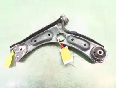 Pezzo di ricambio per auto di seconda mano braccio sospensione inferiore anteriore destro per kia ceed concept 100 cv / 74 kw riferimenti oem iam 54501g4aa0  