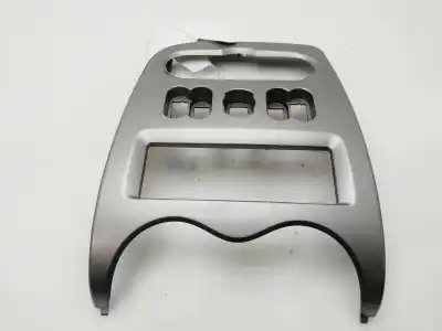 Автозапчастина б/у центральна консоль для dacia sandero stepway посилання на oem iam 8200739438  