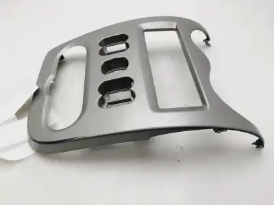 Автозапчастина б/у центральна консоль для dacia sandero stepway посилання на oem iam 8200739438  