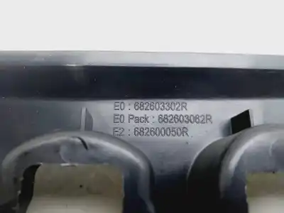 Автозапчастина б/у центральна консоль для dacia duster laureate 4x2 посилання на oem iam 682603302r  