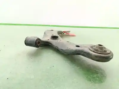 Peça sobressalente para automóvel em segunda mão braço de suspensão inferior dianteiro direito por toyota auris active referências oem iam 4806802130  