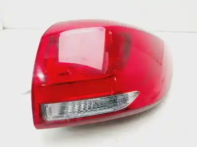 Pezzo di ricambio per auto di seconda mano LUCI POSTERIORI DESTRA per KIA SPORTAGE Basic 4x2 Riferimenti OEM IAM 924023W510  