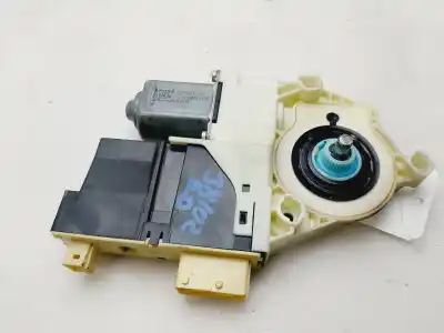 Pezzo di ricambio per auto di seconda mano motore alzacristalli anteriore destro per peugeot 307 break/sw (s2) sw 90 cv / 66 kw riferimenti oem iam 9681587180  