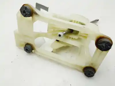 Pezzo di ricambio per auto di seconda mano leva del cambio per kia ceed emotion 116 cv / 85 kw riferimenti oem iam 437002h  