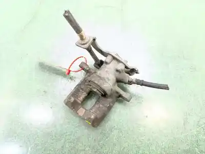 Peça sobressalente para automóvel em segunda mão pinça de travão traseira esquerda por toyota auris active referências oem iam 4785002101  