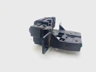 Second-hand car spare part trunk lock for renault clio iii authentique oem iam references 8200947699  