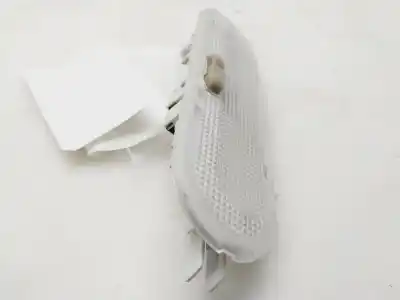 Peça sobressalente para automóvel em segunda mão luz interior por renault twingo dynamique 76 cv / 56 kw referências oem iam 8200074362