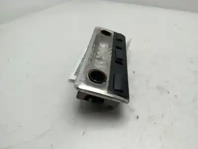 Peça sobressalente para automóvel em segunda mão luz interior por bmw serie 3 berlina (e46) 320d referências oem iam 63318364929