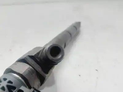 Second-hand car spare part injector for seat leon (5f1) 1.6 tdi oem iam references 04l130277g  