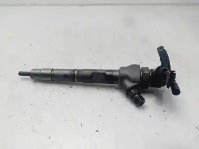 Second-hand car spare part injector for seat leon (5f1) 1.6 tdi oem iam references 04l130277g  