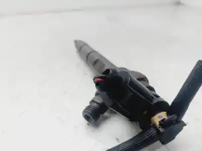 Second-hand car spare part injector for seat leon (5f1) 1.6 tdi oem iam references 04l130277g  