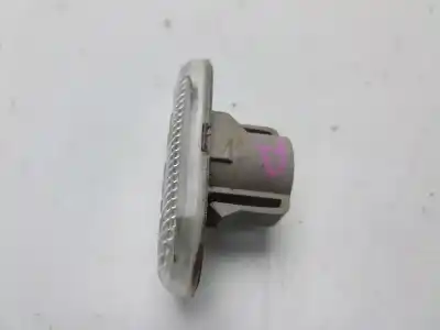 Peça sobressalente para automóvel em segunda mão farolim do lado direito por renault kangoo profesional referências oem iam 8200257684  