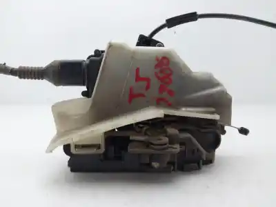 Tweedehands auto-onderdeel Achter Links Deurslot voor VOLKSWAGEN PASSAT B5.5 (3B3) 1.9 TDI OEM IAM-referenties 3B4839015A  