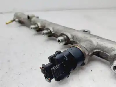 Second-hand car spare part DISTRIBUTOR PIPE for RENAULT MEGANE II COUPE Confort Authentique 120 CV / 88 KW OEM IAM references 8200330912  