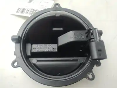 Pièce détachée automobile d'occasion POIGNÉE EXTÉRIEURE DE COFFRE / HAYON pour VOLKSWAGEN PASSAT B6 (3C2)  Références OEM IAM 1K0827469E  